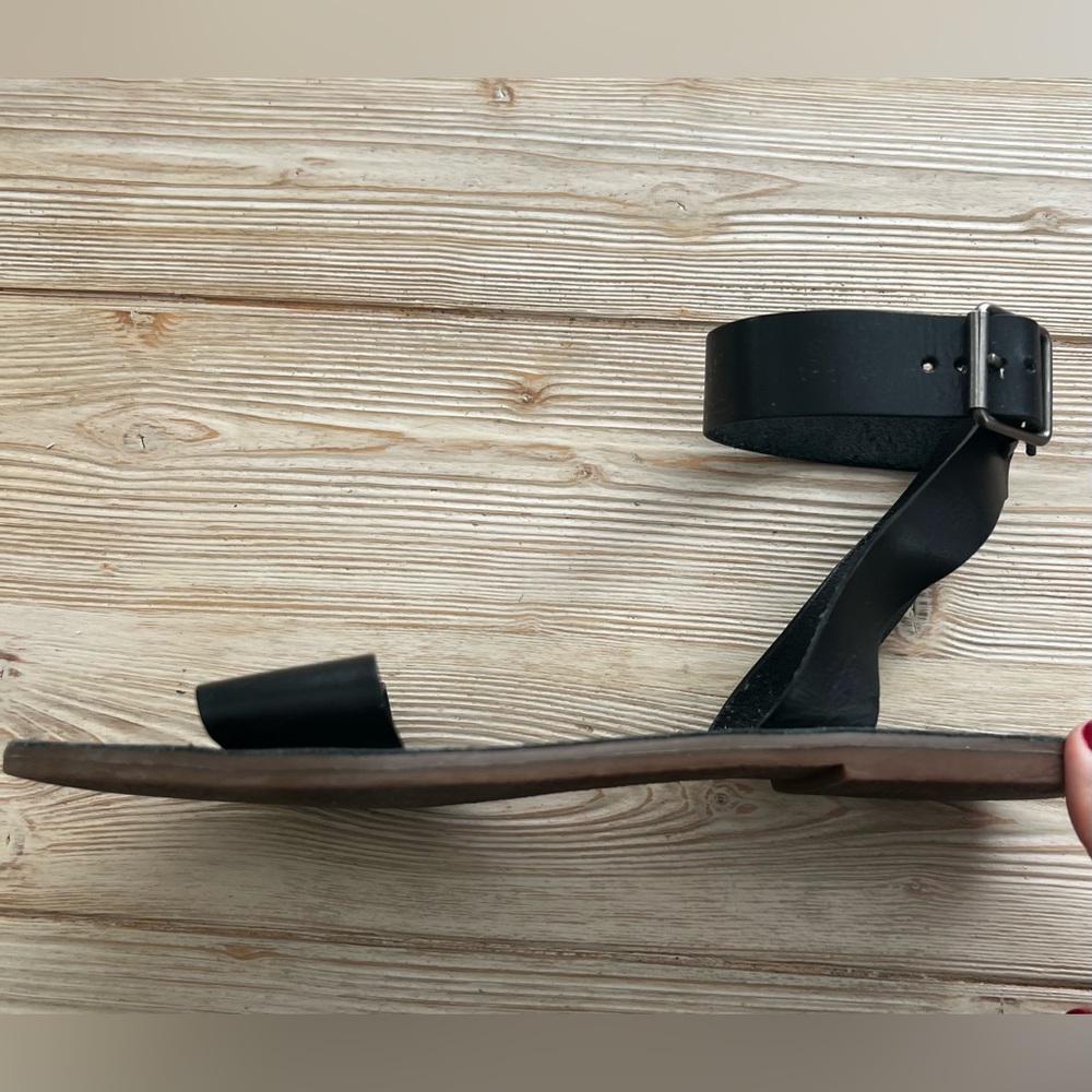 Madewell Black Leather Ankle Strap Sandals Size 9 Minimal Flat